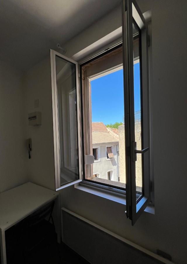Cosy Studio Hyper Centre Avec Kitchenette & Climatisation Carpentras Extérieur photo